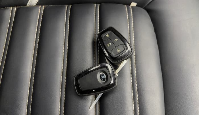 2020 Tata NEXON XZ PLUS (O) PETROL, Petrol, Manual, 49,498 km, Key Close Up