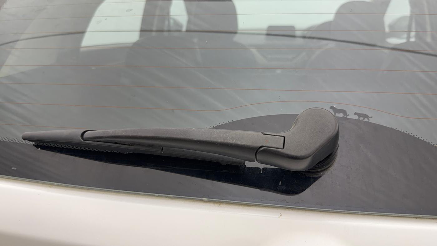 2020 Tata NEXON XZ PLUS (O) PETROL, Petrol, Manual, 49,498 km, Rear Wiper