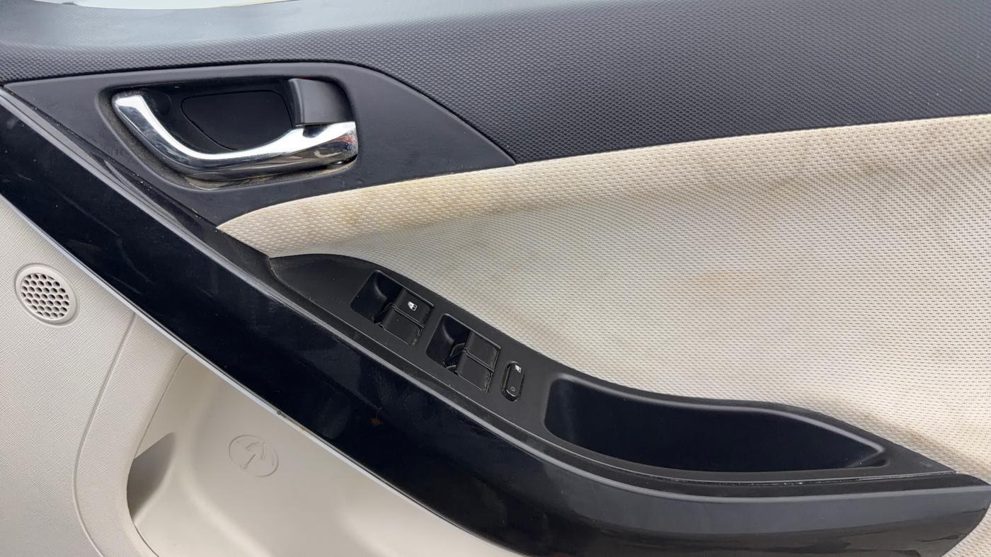 2020 Tata NEXON XZ PLUS (O) PETROL, Petrol, Manual, 49,498 km, Driver Side Door Panels Control