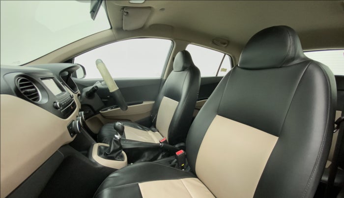 2017 Hyundai Grand i10 SPORTZ 1.2 KAPPA VTVT, Petrol, Manual, 39,204 km, Right Side Front Door Cabin
