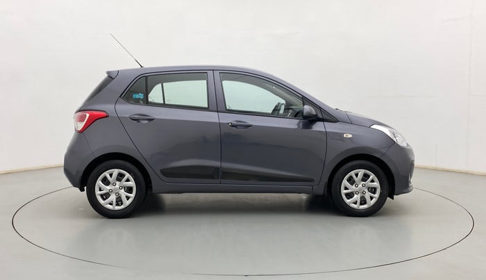 2017 Hyundai Grand i10 SPORTZ 1.2 KAPPA VTVT, Petrol, Manual, 39,204 km, Right Side View