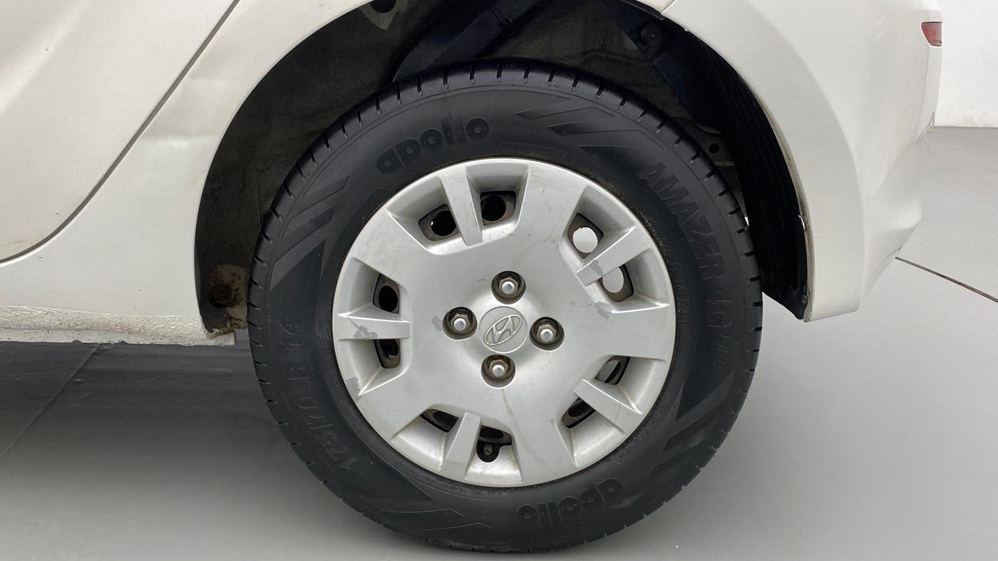2012 Hyundai i20 MAGNA (O) 1.2, Petrol, Manual, 70,470 km, Left Rear Wheel