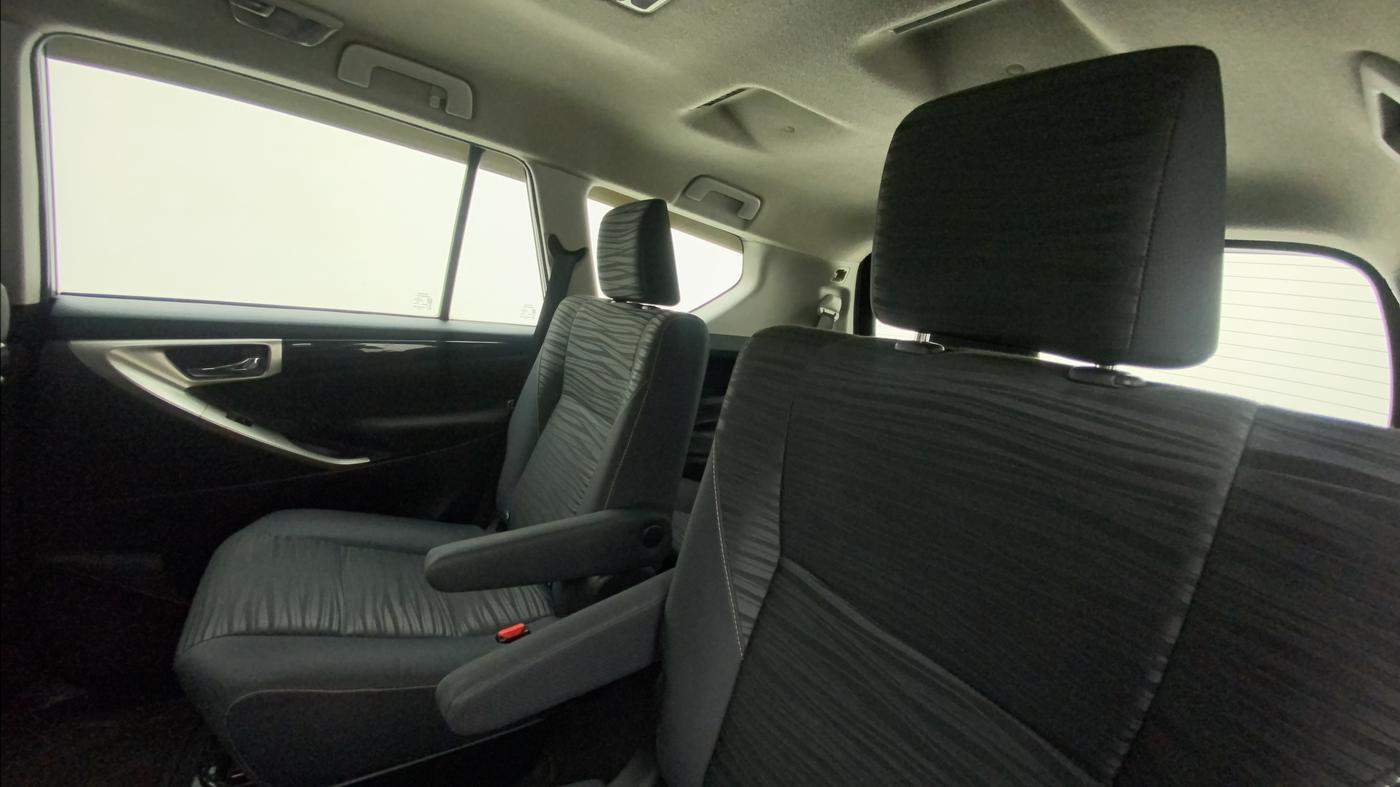 2018 Toyota Innova Crysta 2.4 VX 7 STR, Diesel, Manual, 47,723 km, Right Side Rear Door Cabin