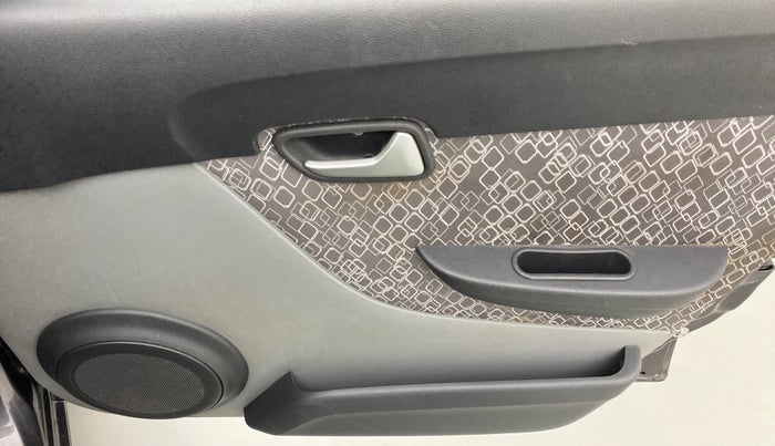 2018 Maruti Alto 800 VXI (O), Petrol, Manual, 43,676 km, Driver Side Door Panels Control