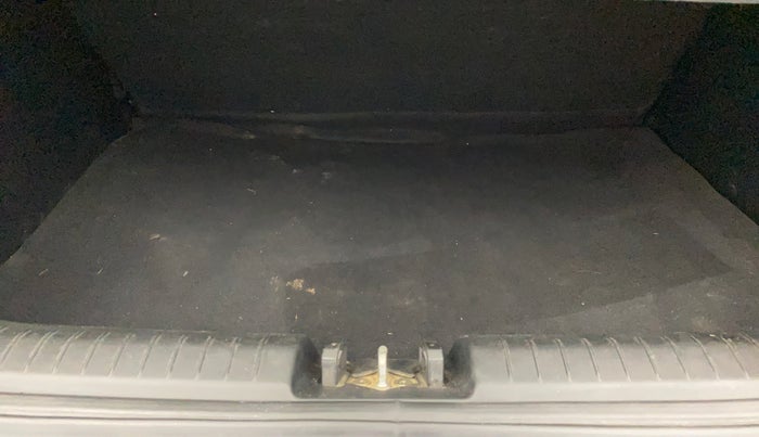 2021 Hyundai VENUE S 1.2, Petrol, Manual, 1,12,675 km, Boot Inside