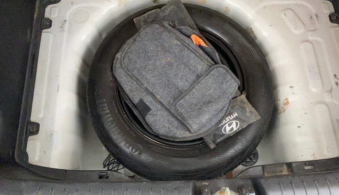 2021 Hyundai VENUE S 1.2, Petrol, Manual, 1,12,675 km, Spare Tyre