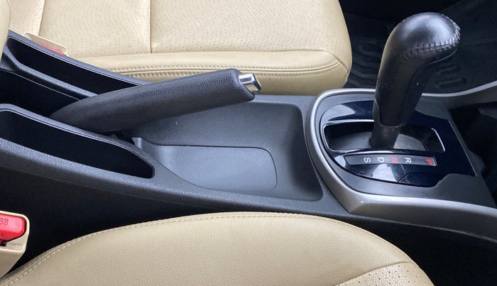 2016 Honda City VX CVT PETROL, Petrol, Automatic, 80,797 km, Gear Lever