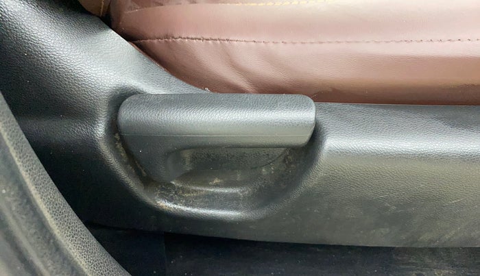 2016 Honda Jazz 1.2L I-VTEC E, Petrol, Manual, 75,189 km, Driver Side Adjustment Panel