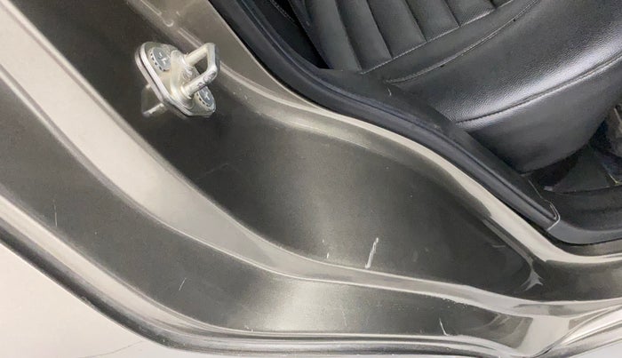 2019 Maruti Baleno DELTA PETROL 1.2, Petrol, Manual, 91,121 km, Right C pillar - Minor scratches