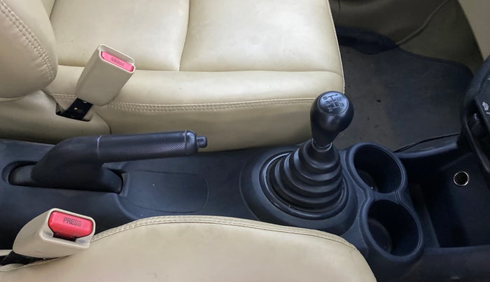 2014 Honda Amaze 1.2L I-VTEC EX, Petrol, Manual, 70,985 km, Gear Lever