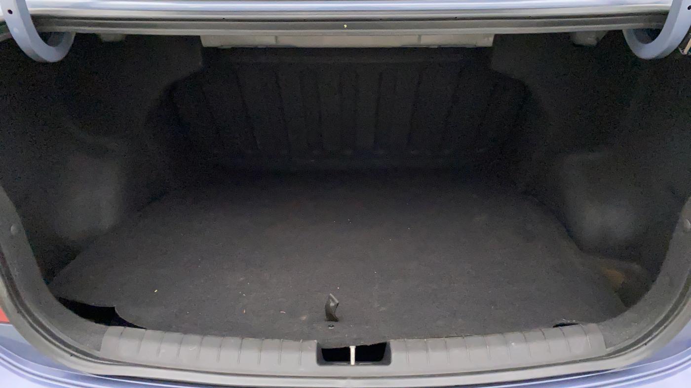 2016 Hyundai Xcent SX 1.2 (O), Petrol, Manual, 81,761 km, Boot Inside