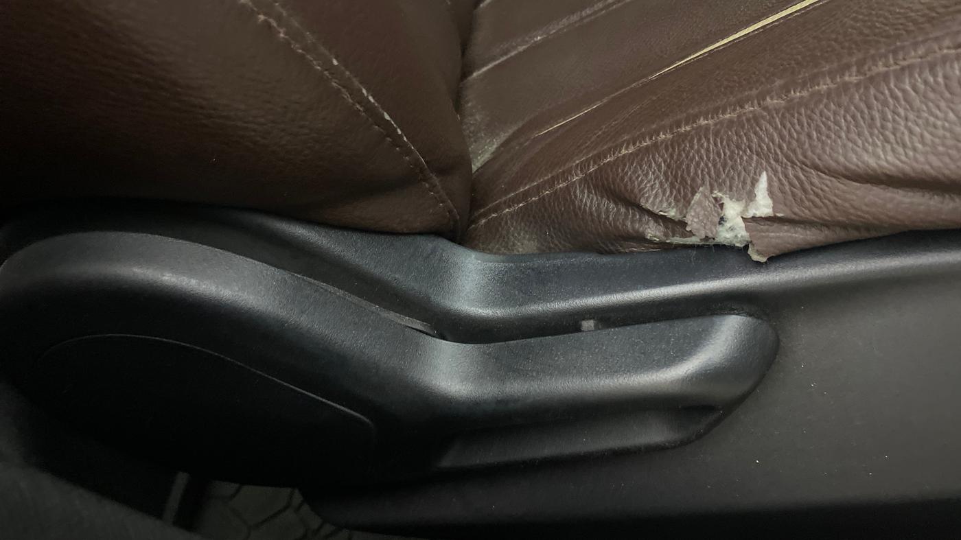 2022 Tata NEXON XM SUNROOF PETROL, Petrol, Manual, 54,677 km, Driver Side Adjustment Panel