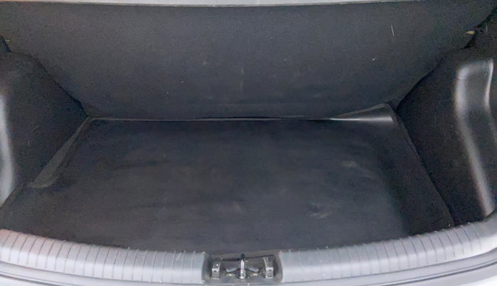 2016 Hyundai Grand i10 ASTA AT 1.2 KAPPA VTVT, Petrol, Automatic, 30,733 km, Boot Inside View