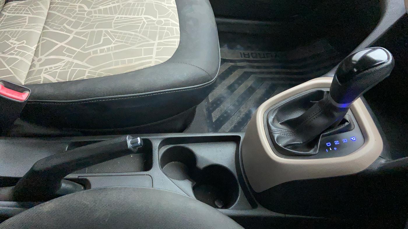 2016 Hyundai Grand i10 ASTA AT 1.2 KAPPA VTVT, Petrol, Automatic, 30,733 km, Gear Lever