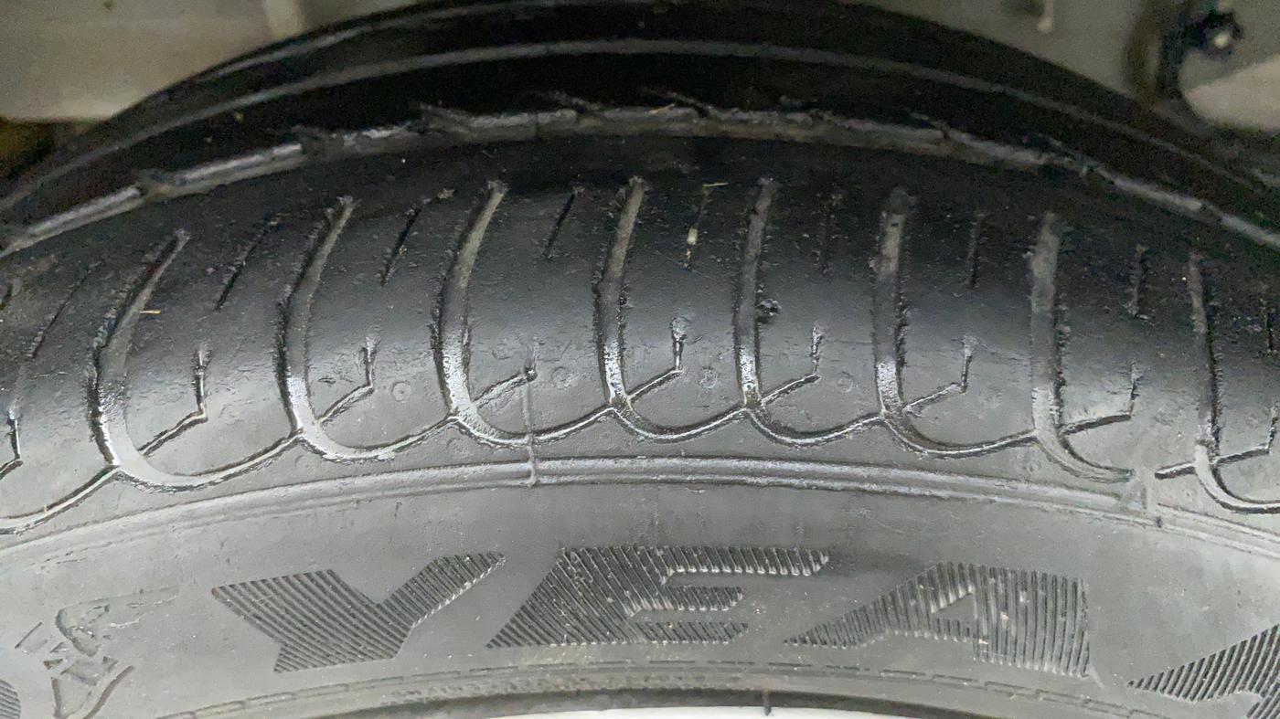 2019 Tata TIAGO NRG PETROL AT, Petrol, Automatic, 22,987 km, Right Rear Tyre Tread