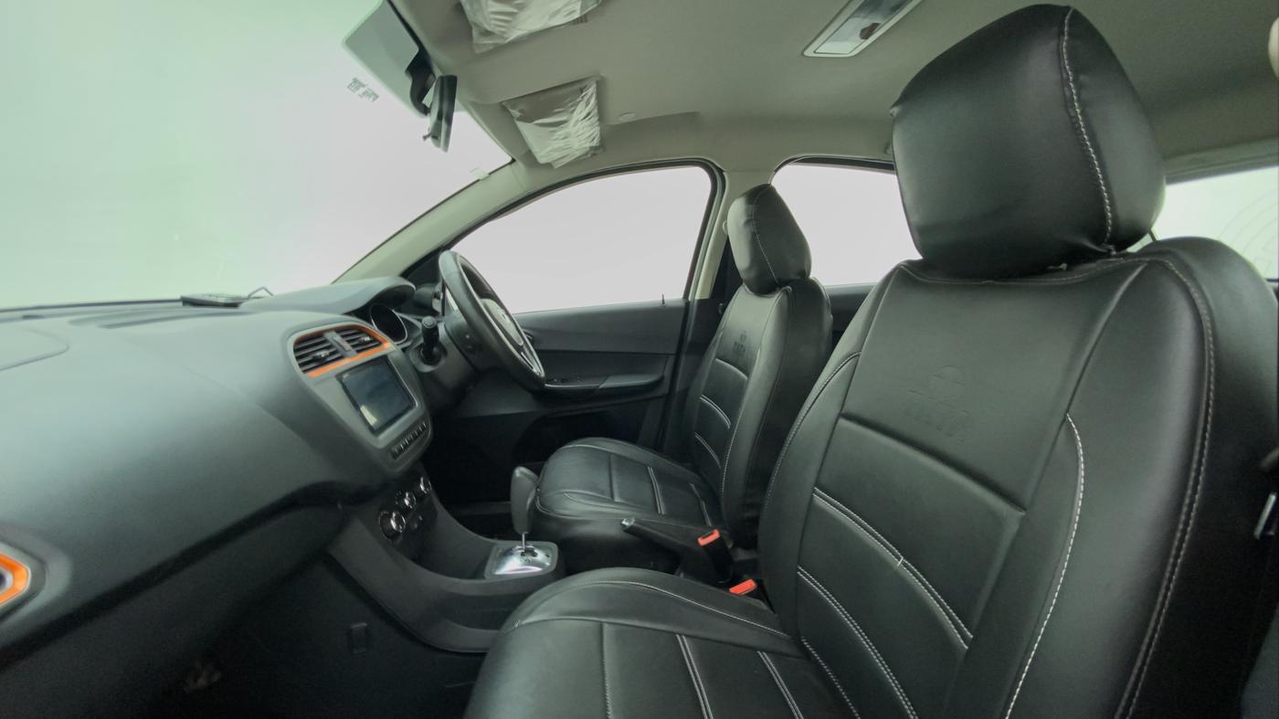2019 Tata TIAGO NRG PETROL AT, Petrol, Automatic, 22,987 km, Right Side Front Door Cabin