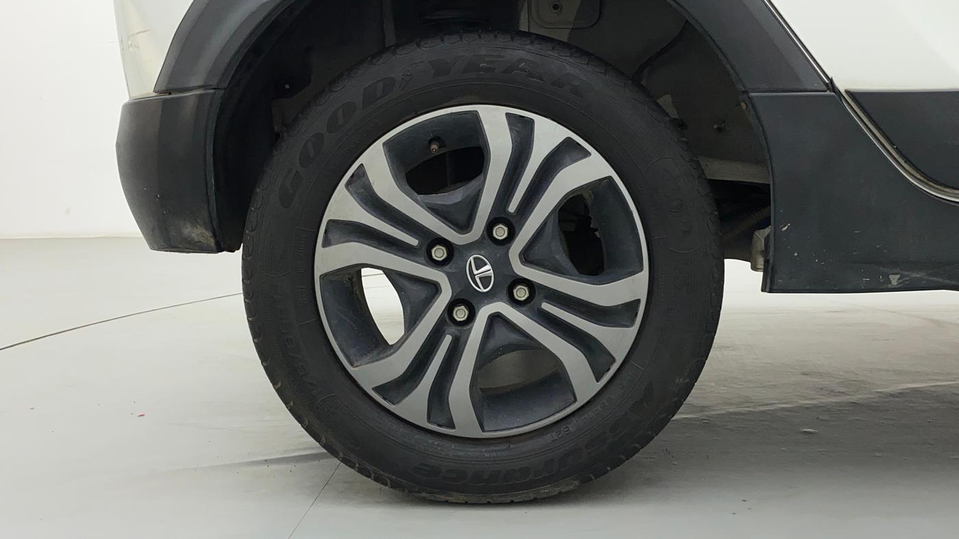 2019 Tata TIAGO NRG PETROL AT, Petrol, Automatic, 22,987 km, Right Rear Wheel
