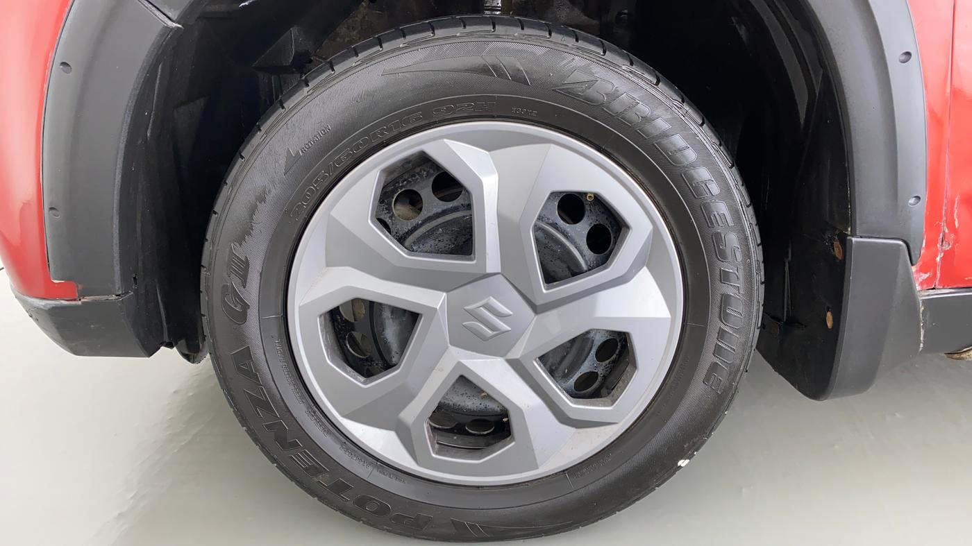 2018 Maruti Vitara Brezza VDI, Diesel, Manual, 67,536 km, Left Front Wheel