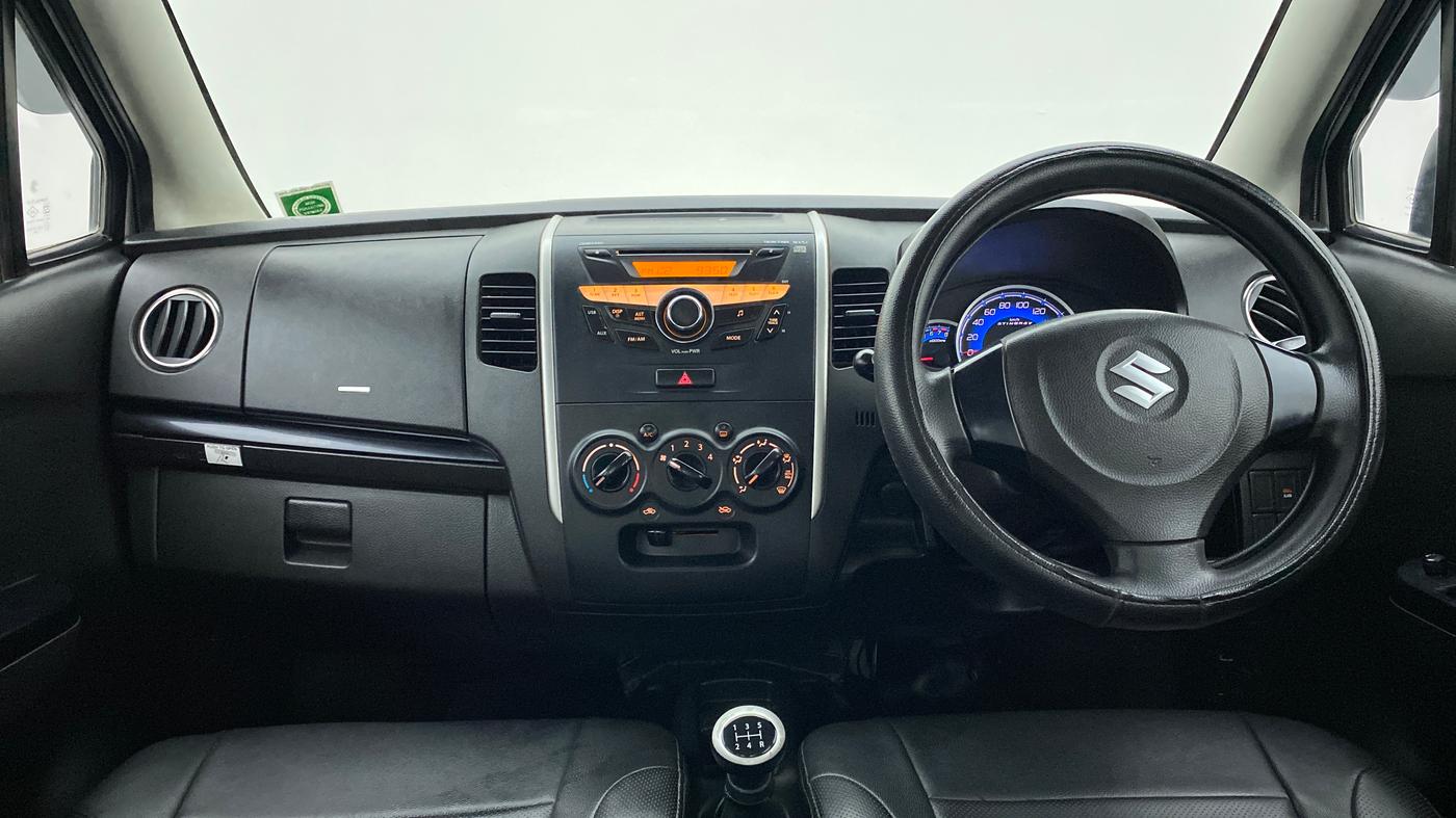 2015 Maruti Wagon R Stingray VXI, Petrol, Manual, 33,371 km, Dashboard
