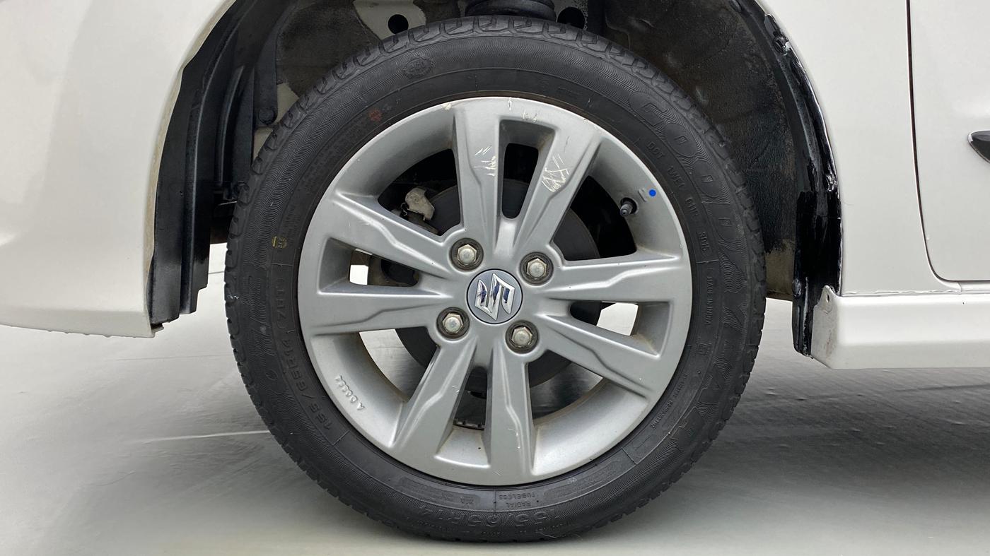 2015 Maruti Wagon R Stingray VXI, Petrol, Manual, 33,371 km, Left Front Wheel