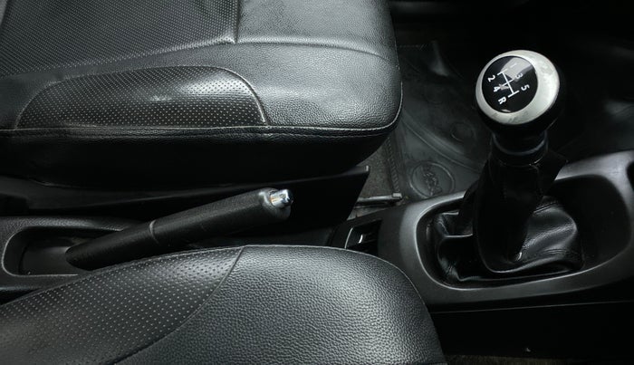 2015 Maruti Wagon R Stingray VXI, Petrol, Manual, 33,371 km, Gear Lever