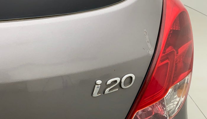 2013 Hyundai i20 SPORTZ 1.2, Petrol, Manual, 73,557 km, Dicky (Boot door) - Minor scratches