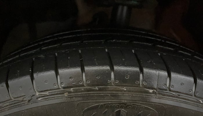 2020 MG HECTOR SHARP 1.5 DCT PETROL, Petrol, Automatic, 40,748 km, Left Front Tyre Tread