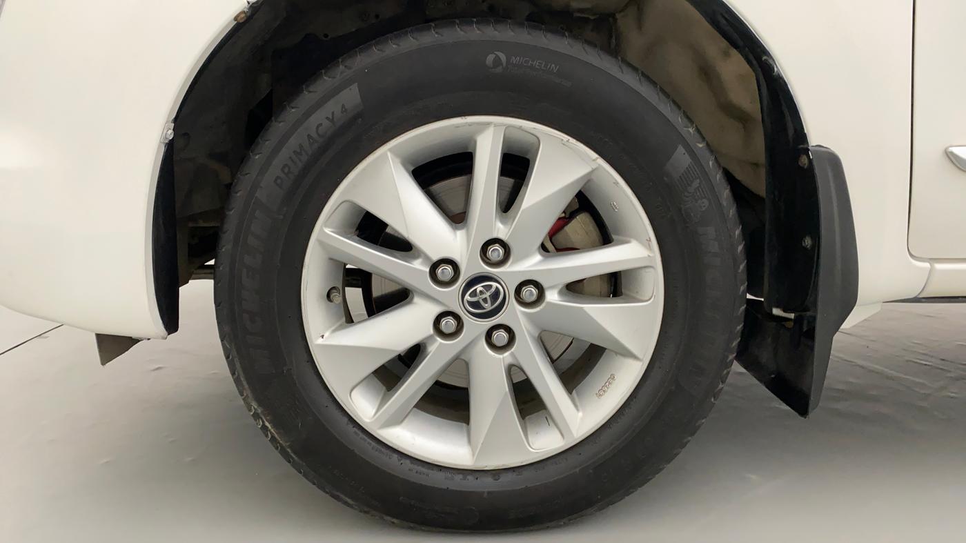 2017 Toyota Innova Crysta 2.8 GX AT 7 STR, Diesel, Automatic, 1,05,022 km, Left Front Wheel