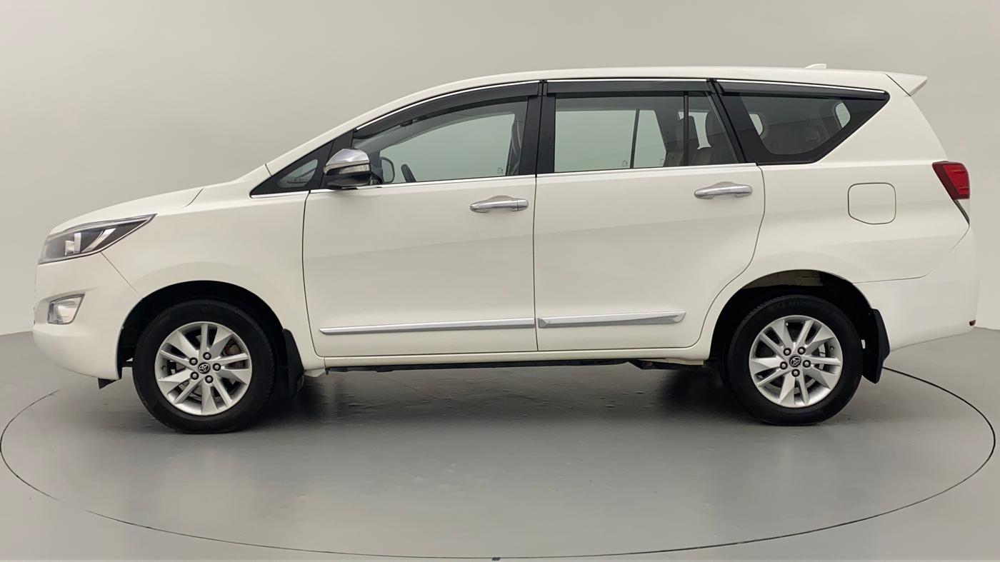 2017 Toyota Innova Crysta 2.8 GX AT 7 STR, Diesel, Automatic, 1,05,022 km, Left Side View