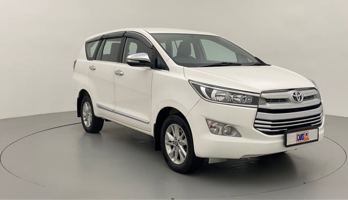 2017 Toyota Innova Crysta 2.8 GX AT 7 STR, Diesel, Automatic, 1,05,022 km, Right Front Diagonal