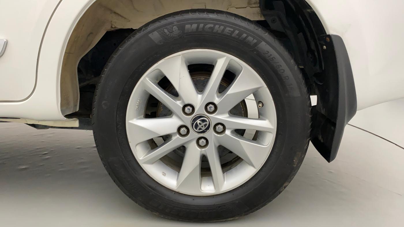 2017 Toyota Innova Crysta 2.8 GX AT 7 STR, Diesel, Automatic, 1,05,022 km, Left Rear Wheel