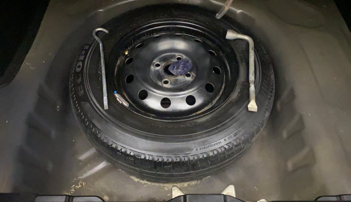 2017 Maruti Dzire VXI AMT, Petrol, Automatic, 88,813 km, Spare Tyre