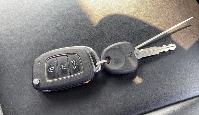 2023 Hyundai GRAND I10 NIOS SPORTZ 1.2 KAPPA VTVT CNG, CNG, Manual, 83,091 km, Key Close Up