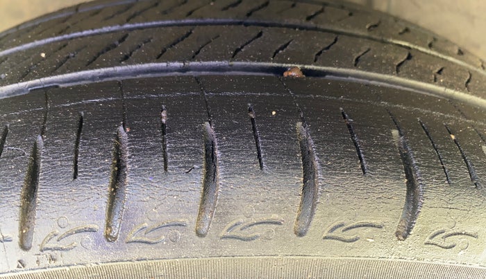 2023 Hyundai GRAND I10 NIOS SPORTZ 1.2 KAPPA VTVT CNG, CNG, Manual, 83,091 km, Right Rear Tyre Tread