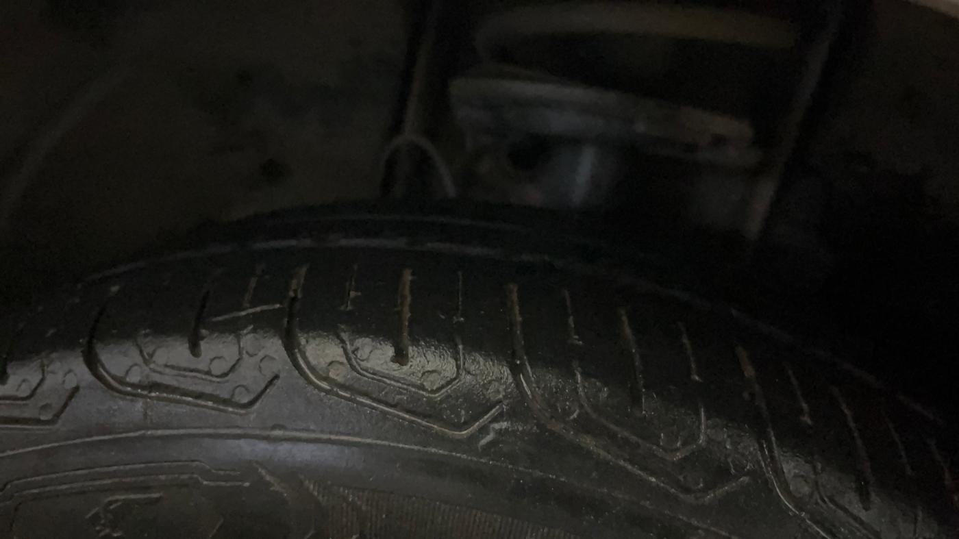 2023 Tata Tiago XZ PLUS CNG, CNG, Manual, 34,587 km, Left Front Tyre Tread