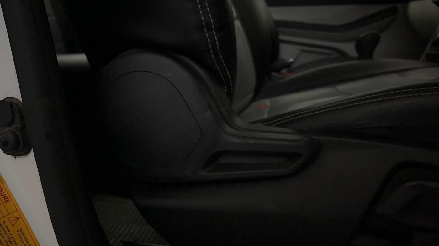 2023 Tata Tiago XZ PLUS CNG, CNG, Manual, 34,587 km, Driver Side Adjustment Panel