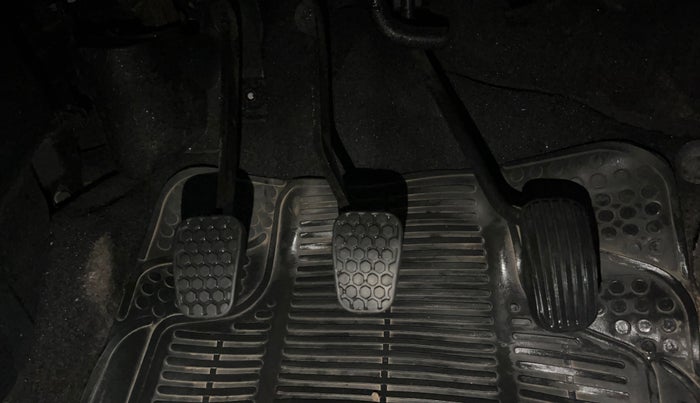 2023 Tata Tiago XZ PLUS CNG, CNG, Manual, 34,587 km, Pedals