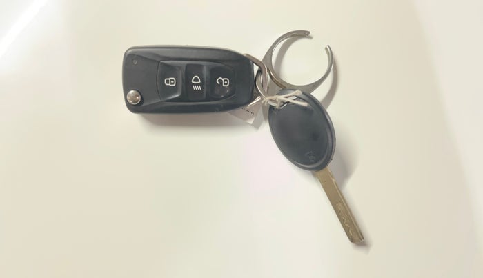 2023 Tata Tiago XZ PLUS CNG, CNG, Manual, 34,587 km, Key Close Up