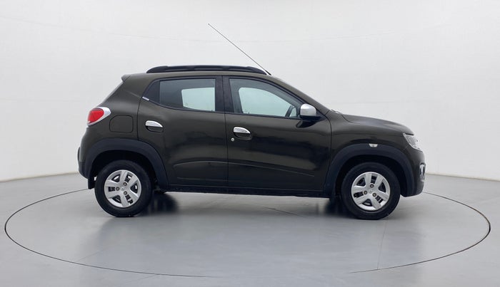 2019 Renault Kwid 1.0 RXT Opt, Petrol, Manual, 31,022 km, Right Side View
