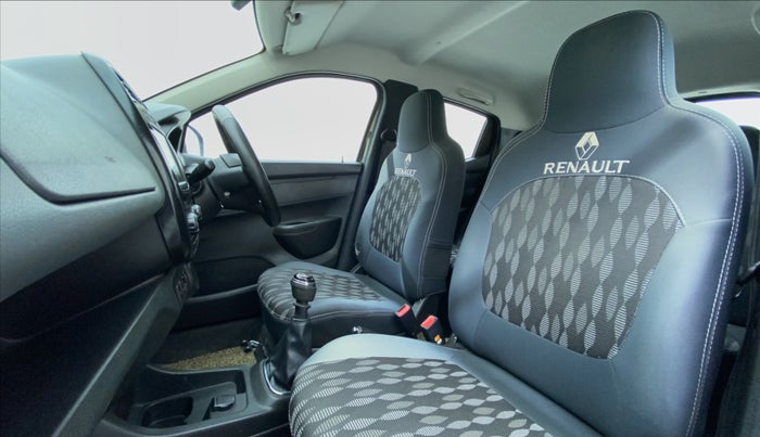 2019 Renault Kwid 1.0 RXT Opt, Petrol, Manual, 31,022 km, Right Side Front Door Cabin