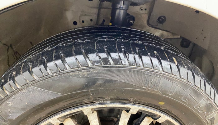 2013 Honda Amaze 1.2L I-VTEC S, Petrol, Manual, 46,206 km, Right Front Tyre Tread