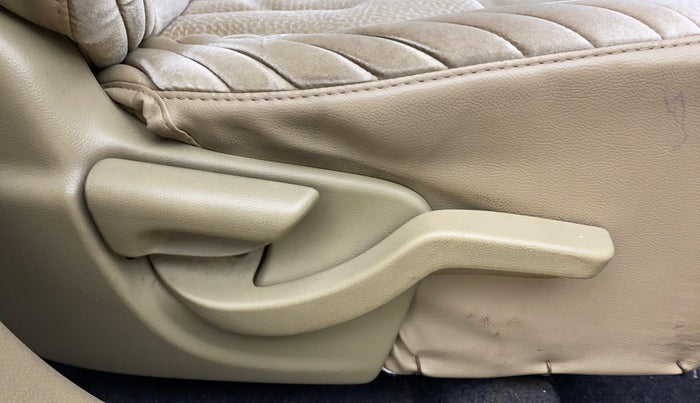 2013 Honda Amaze 1.2L I-VTEC S, Petrol, Manual, 46,206 km, Driver Side Adjustment Panel