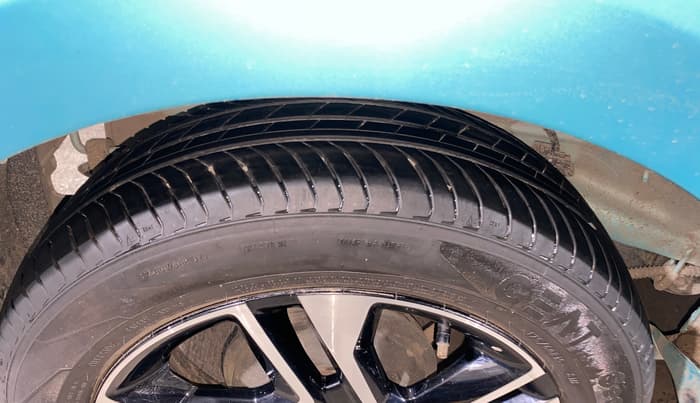2025 Tata Tiago XZ PLUS DUAL TONE PETROL, Petrol, Manual, 9,044 km, Right Rear Tyre Tread