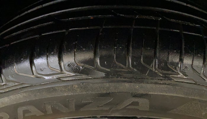 2021 Tata NEXON XZ PLUS PETROL SUNROOF, Petrol, Manual, 72,968 km, Right Rear Tyre Tread