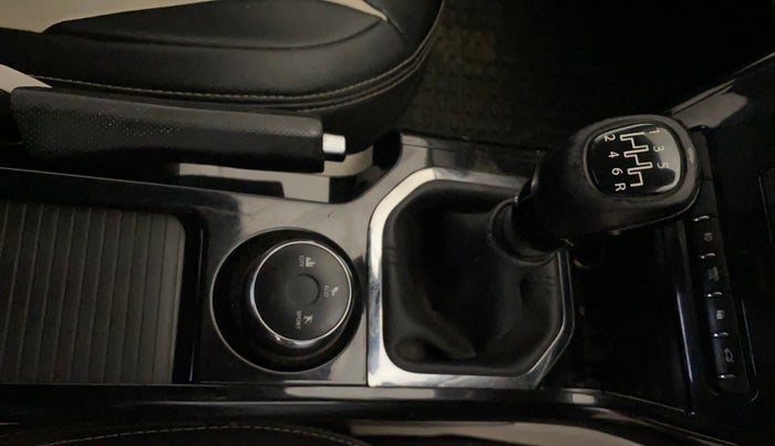 2021 Tata NEXON XZ PLUS PETROL SUNROOF, Petrol, Manual, 72,968 km, Gear Lever