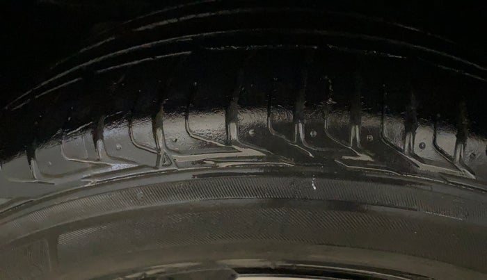 2021 Tata NEXON XZ PLUS PETROL SUNROOF, Petrol, Manual, 72,968 km, Left Front Tyre Tread