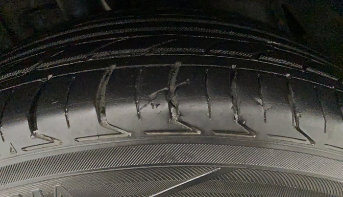 2017 Tata NEXON XM PETROL, CNG, Manual, 50,623 km, Left Front Tyre Tread