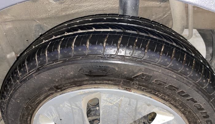 2014 Maruti Celerio VXI AMT, Petrol, Automatic, 52,465 km, Left Rear Tyre Tread