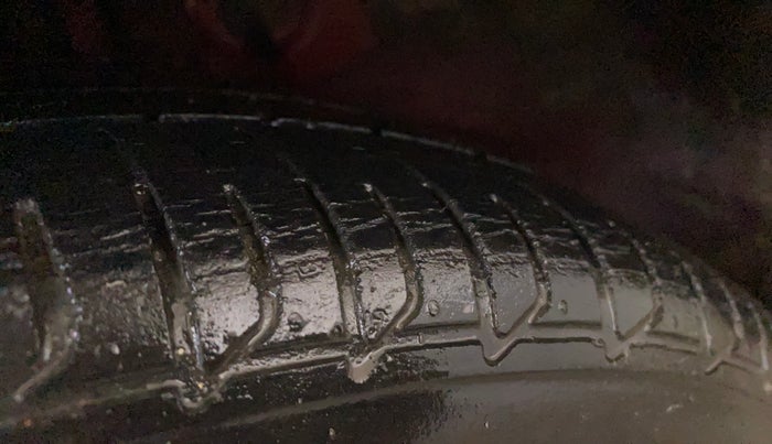 2014 Hyundai Elite i20 ASTA 1.2, Petrol, Manual, 43,196 km, Right Rear Tyre Tread