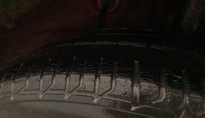 2014 Hyundai Elite i20 ASTA 1.2, Petrol, Manual, 43,196 km, Left Rear Tyre Tread